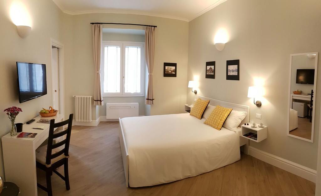 Double Room Private Bathroom