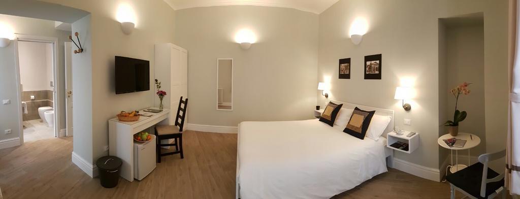 Double Room Private Bathroom